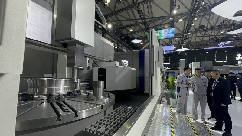 成都小型数控车床批发市场，正在经历一场静悄悄的分化